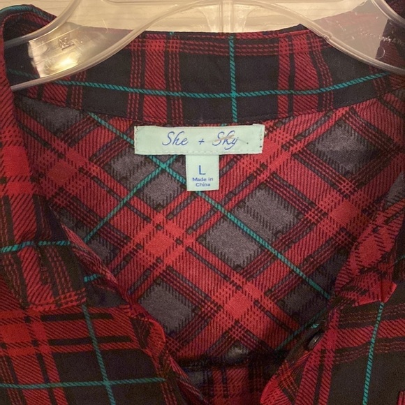 Christmas looking tunic​ - Picture 2 of 3